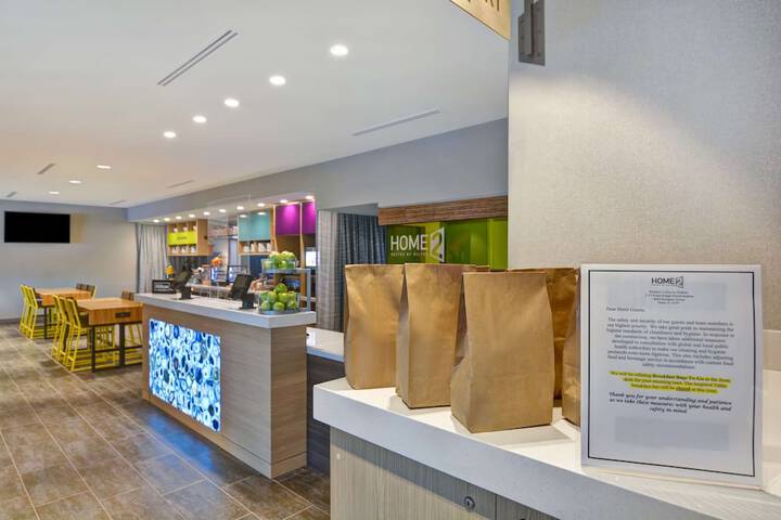 Home2 Suites Naples I-75 Pine Ridge Road FL