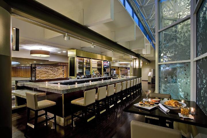 Dining 59 of 71