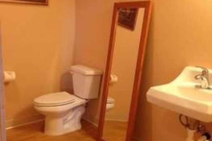 Orca Inn Suites