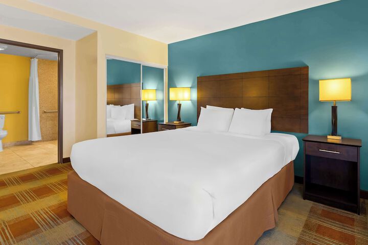 Best Western Date Tree Hotel