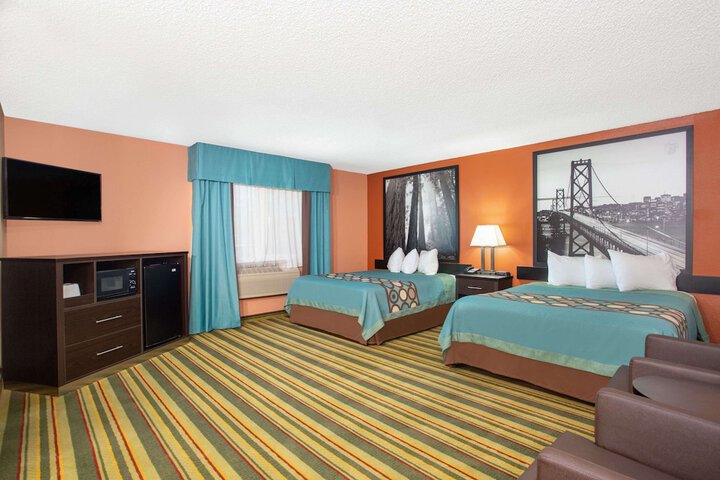 Room 23 of 27