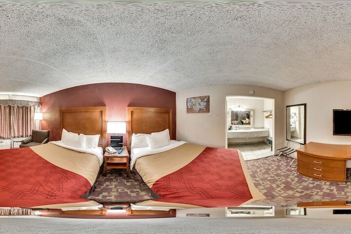 Room 28 of 33