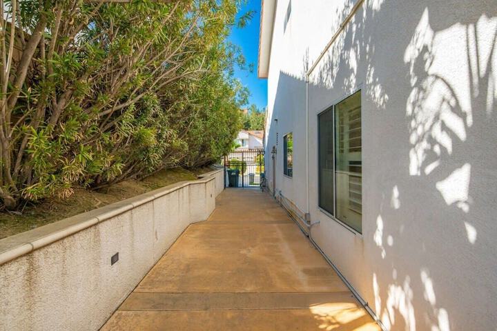 at Marbella Lane - Captivating Home W / pool