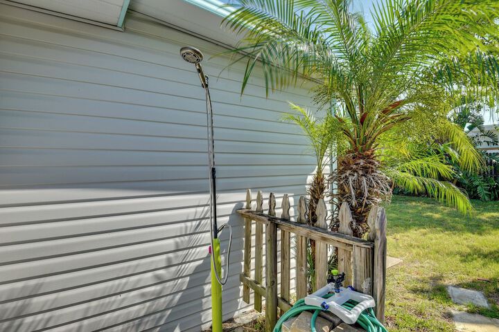 Charming Port Orange Home - Walk to Beach!