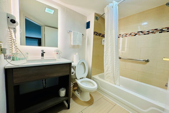 Room 12 of 15