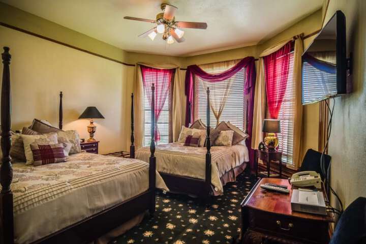 Room 85 of 144