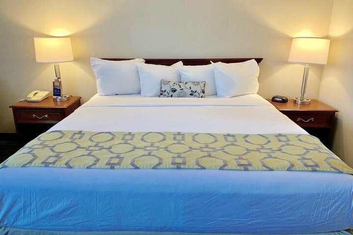 Room 21 of 43
