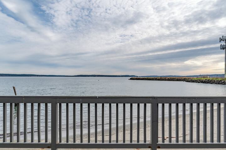 Water Front Inn