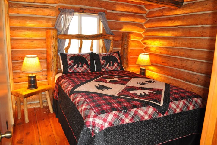 Room 10 of 77