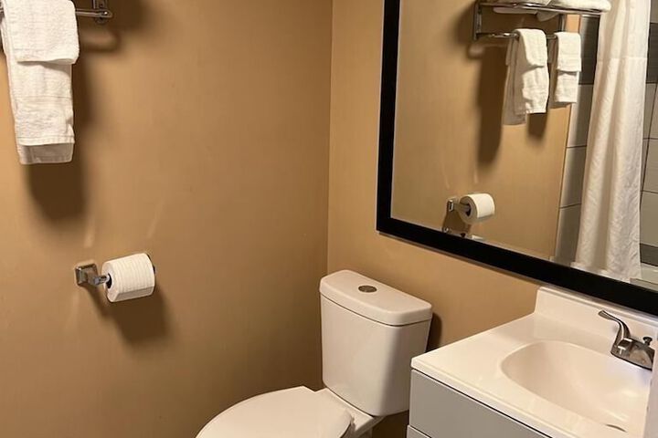 Room 3 of 12
