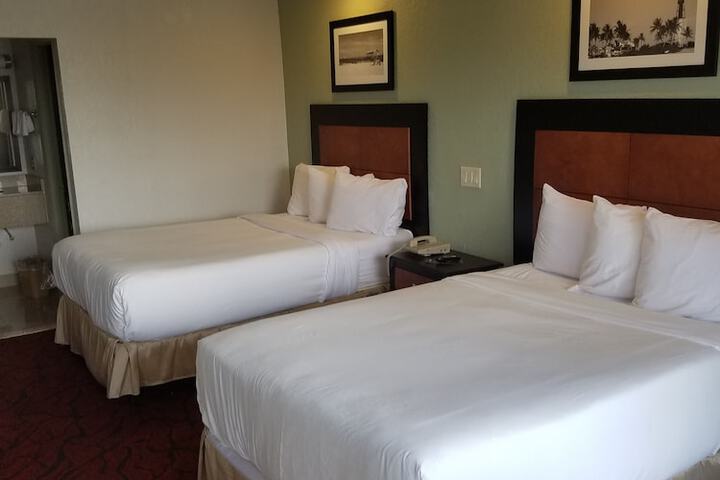 Room 9 of 22