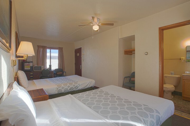 Room 15 of 48