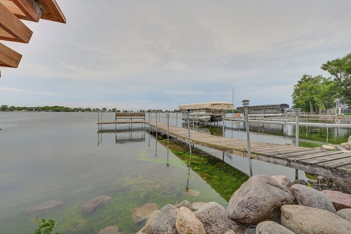 Anglers Cottage on Lake Cornelia: Pets Welcome!