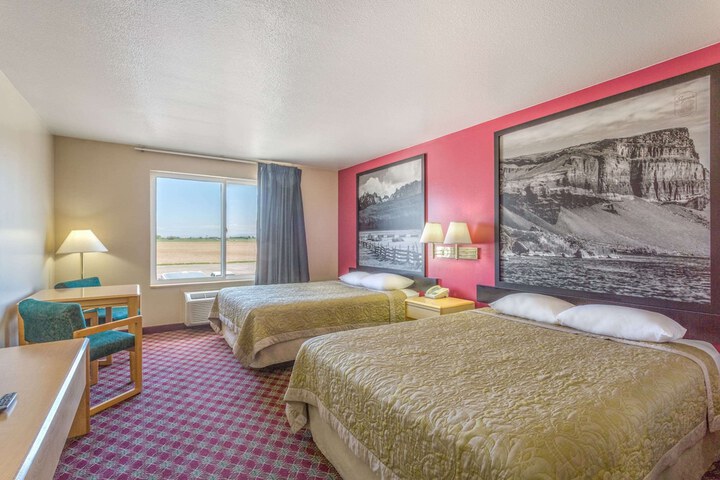Room 21 of 25