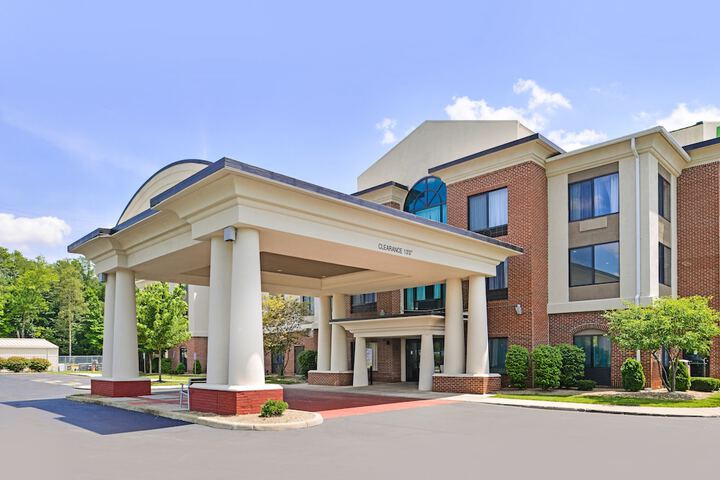 Hotel 3 of 63