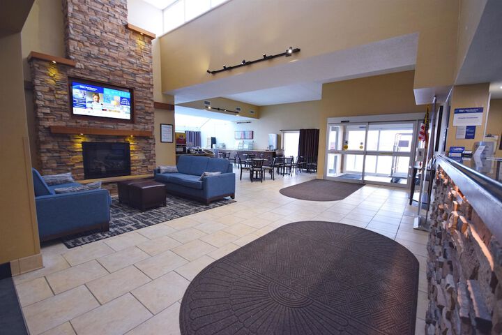 Hotel Interior 4 of 32