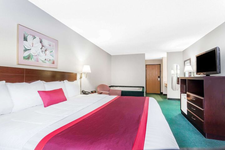 Room 18 of 30