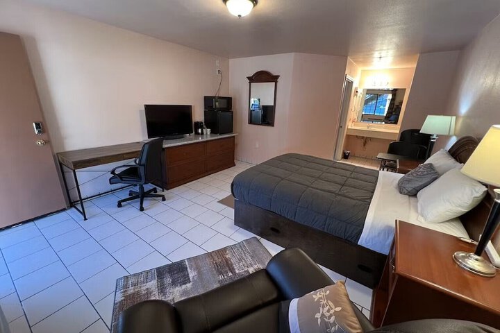 Room 21 of 61
