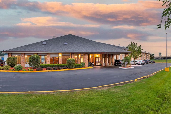 Hotel 8 of 67