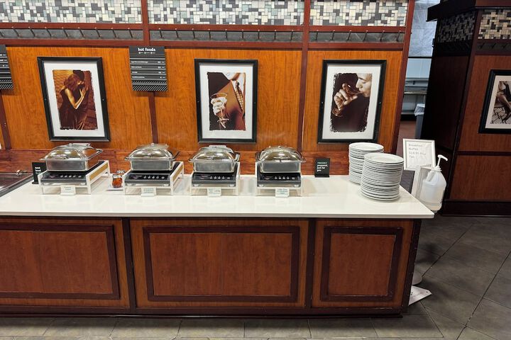 Breakfast/Coffee Service 72 of 79
