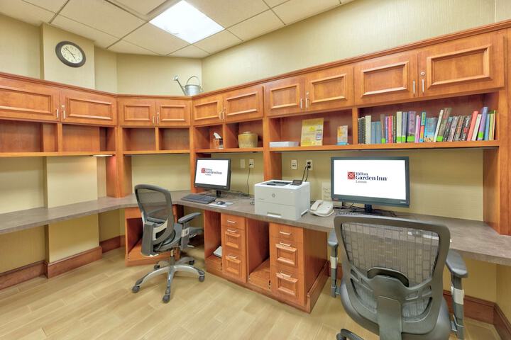 Business Center 62 of 62