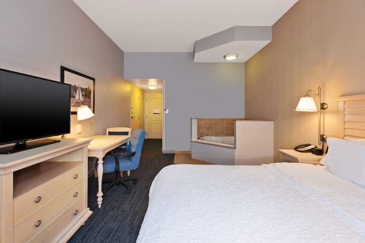 Room 18 of 42