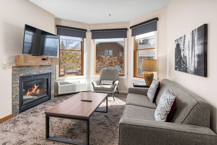 Grand Superior Lodge