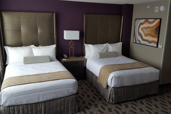 Room 42 of 80