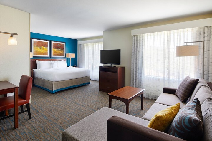 Room 15 of 24
