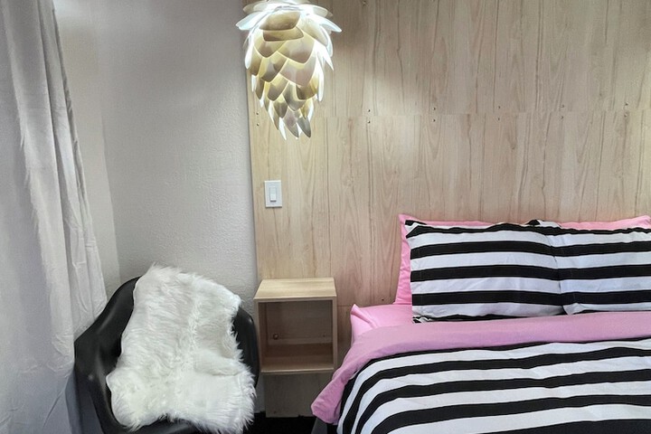 Room 73 of 129