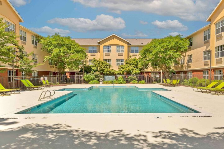 Pool 4 of 47