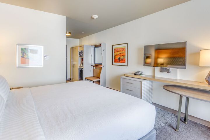 Holiday Inn & Suites Bellingham by IHG