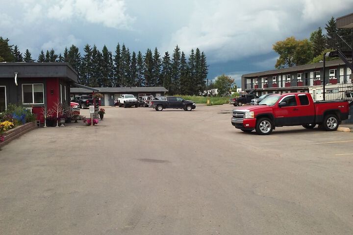 Property Grounds 38 of 38