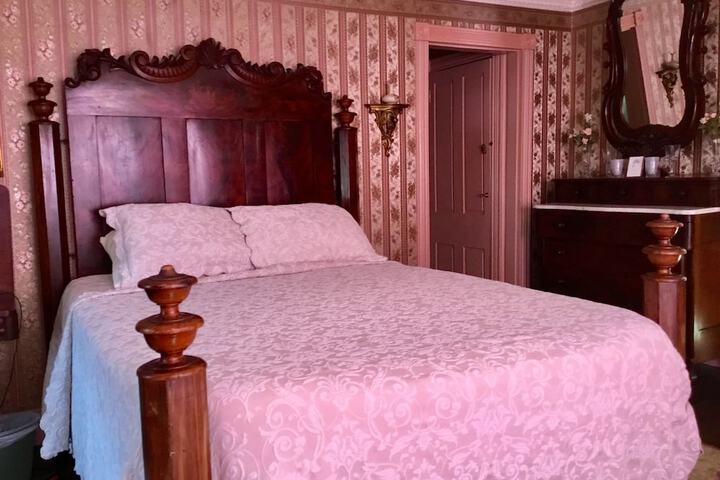 Governors Bed and Breakfast