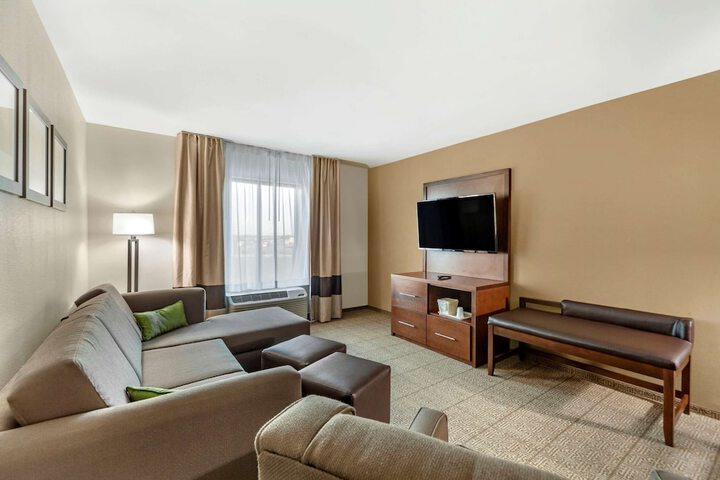 Comfort Suites Grand Island South