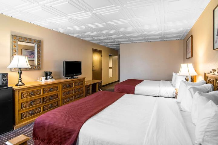 Room 18 of 52