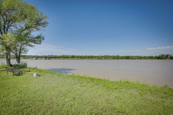 Glendive Getaway w / Yellowstone River Access!