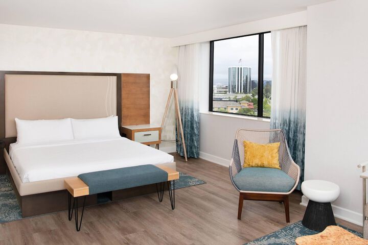 Renaissance Newport Beach Hotel