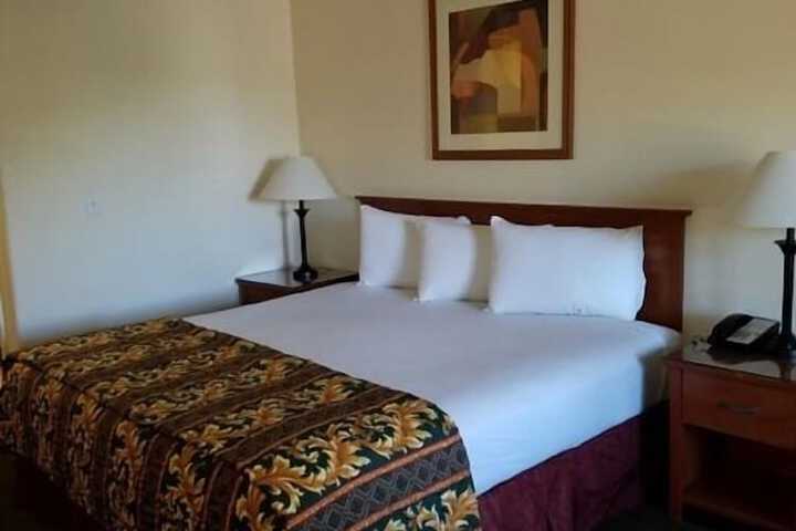 Room 27 of 52