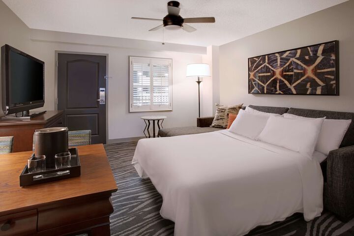 Room 25 of 53