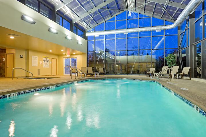 Holiday Inn Express & Suites Absecon-Atlantic City by IHG