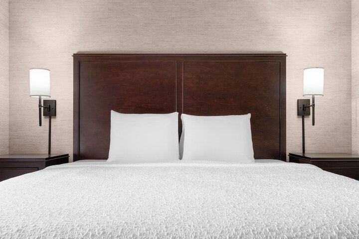 Eastgate Hotel BW Signature Collection