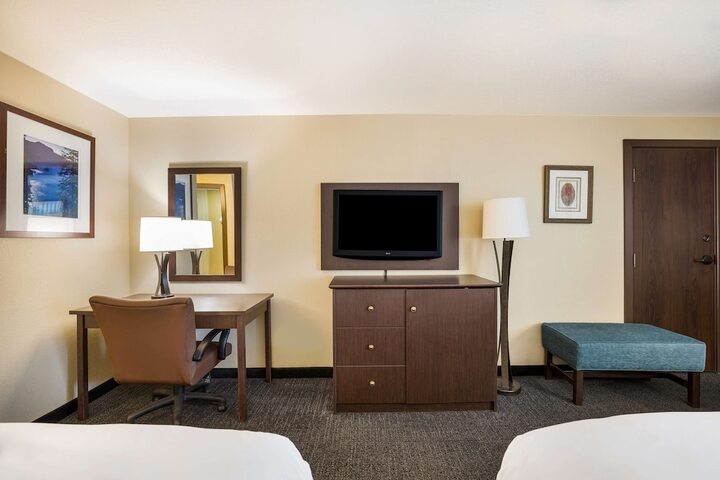 Room 25 of 43