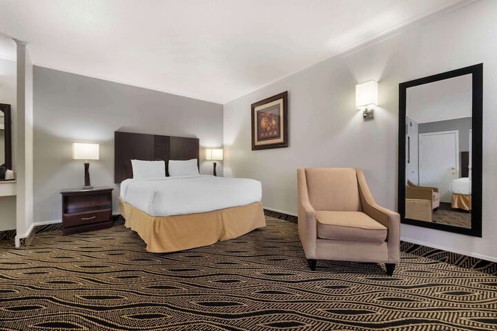 Best Western Red Carpet Inn