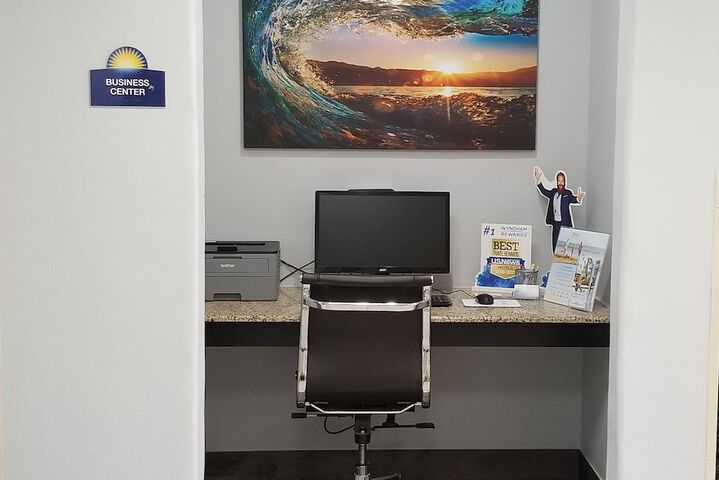 Business Center 72 of 72
