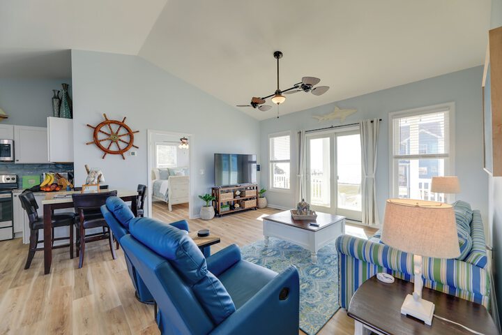 Waterview Home w / Sunset & Lighthouse Views