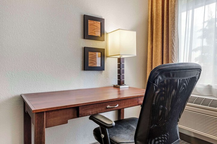 Room 43 of 51