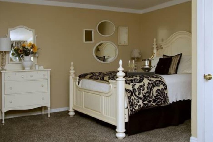 Room 49 of 70