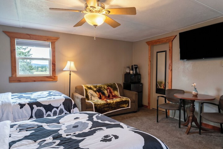 KJs Inn and Suites by OYO Gettysburg U.S. Hwy 212