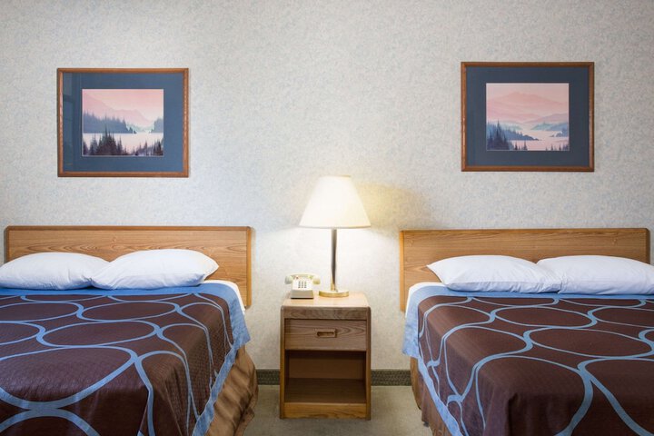 Room 18 of 31